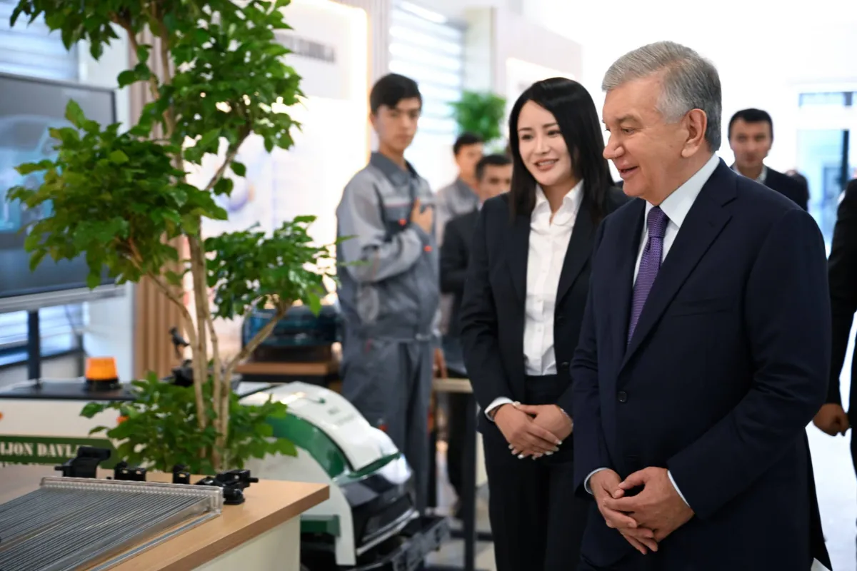 Prezident Andijondagi “Andijon-Huanya” xalqaro texnikumi faoliyati bilan tanishdi
