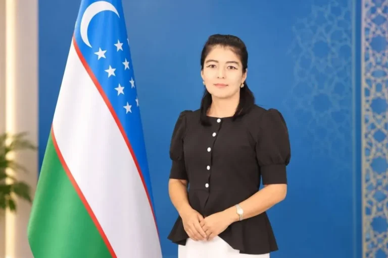 ‘‘O‘quvchilardagi mas’uliyatsizlik meni ranjitadi’’: “Yil o‘qituvchisi” g‘olibi mukofot pulining bir qismini kitobxonlikka yo‘naltirmoqchi