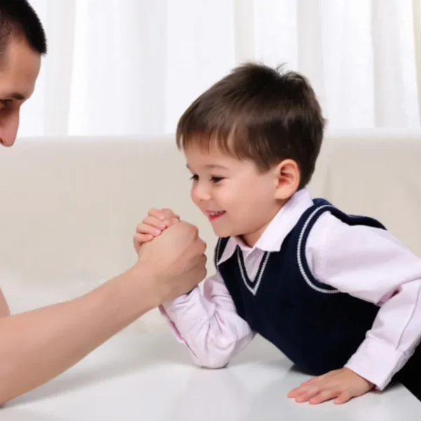 Hozirgi bolalar eshitilishni xohlaydi: ota-onalar uchun 6 muhim tavsiya