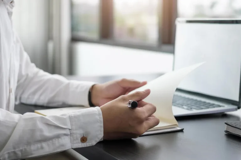 Endi dars qoldirgan talabaning sababi hujjatli tasdiqlanganidan keyin tizimdan o‘zgartiriladi