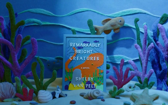 Bill Geyts qishki ta’tilda o‘qish uchun foydali kitoblar ro‘yxatini ta'qdim etdi