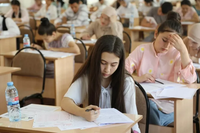 Tavsiyanoma bilan grantga kirgan talaba keyinchalik kontraktga tushib qoladimi?