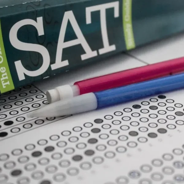SAT sertifikati bo‘lgan abituriyentlar boshqa sertifikatlarni ham yuklashi shartmi?