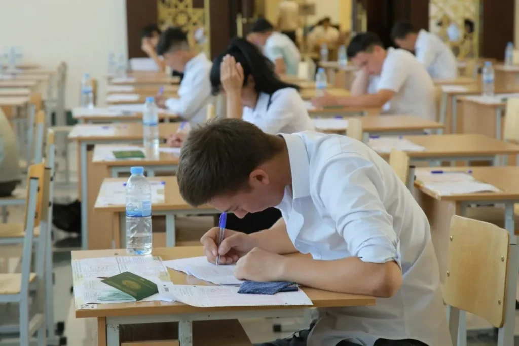 Kontrakt asosida o‘qiyotgan talabalar endi qayta bakalavrga topshirganda grantga da’vogarlik qilishi mumkin