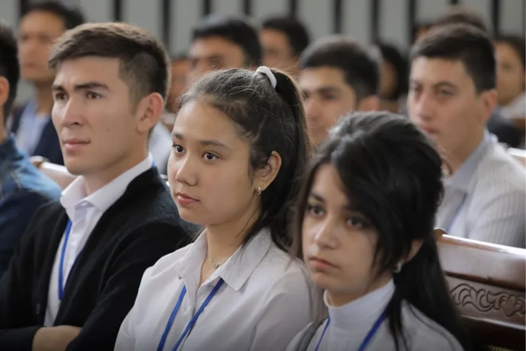Bitiruvchilar sifat indeksi joriy etiladi: Eng yuqori natija qayd etgan TOP-20 oliygoh 500 million so‘m beriladi