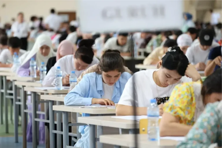 Bir haftada qariyb 100 ming nafar abituriyent OTM va texnikumlarga roʻyxatdan oʻtdi (infografika)