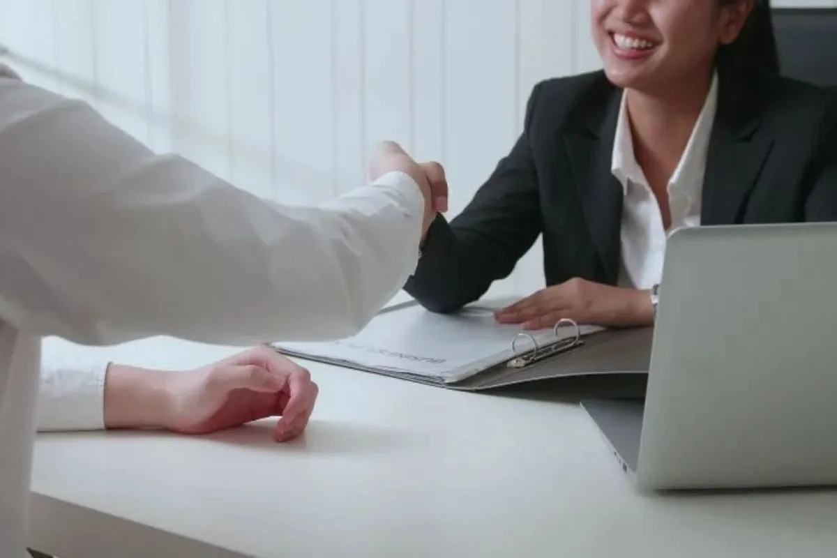 Maktab maslahatchisi lavozimi uchun suhbat jarayonlari o‘tkazilish kunlari ma’lum bo‘ldi