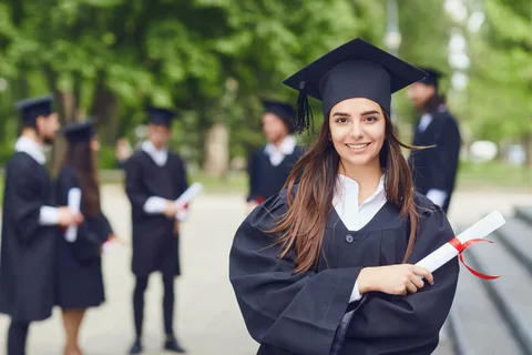 Maxsus pedagogika yo’nalishi bitiruvchilari qanday kasblarni egallashi mumkin?