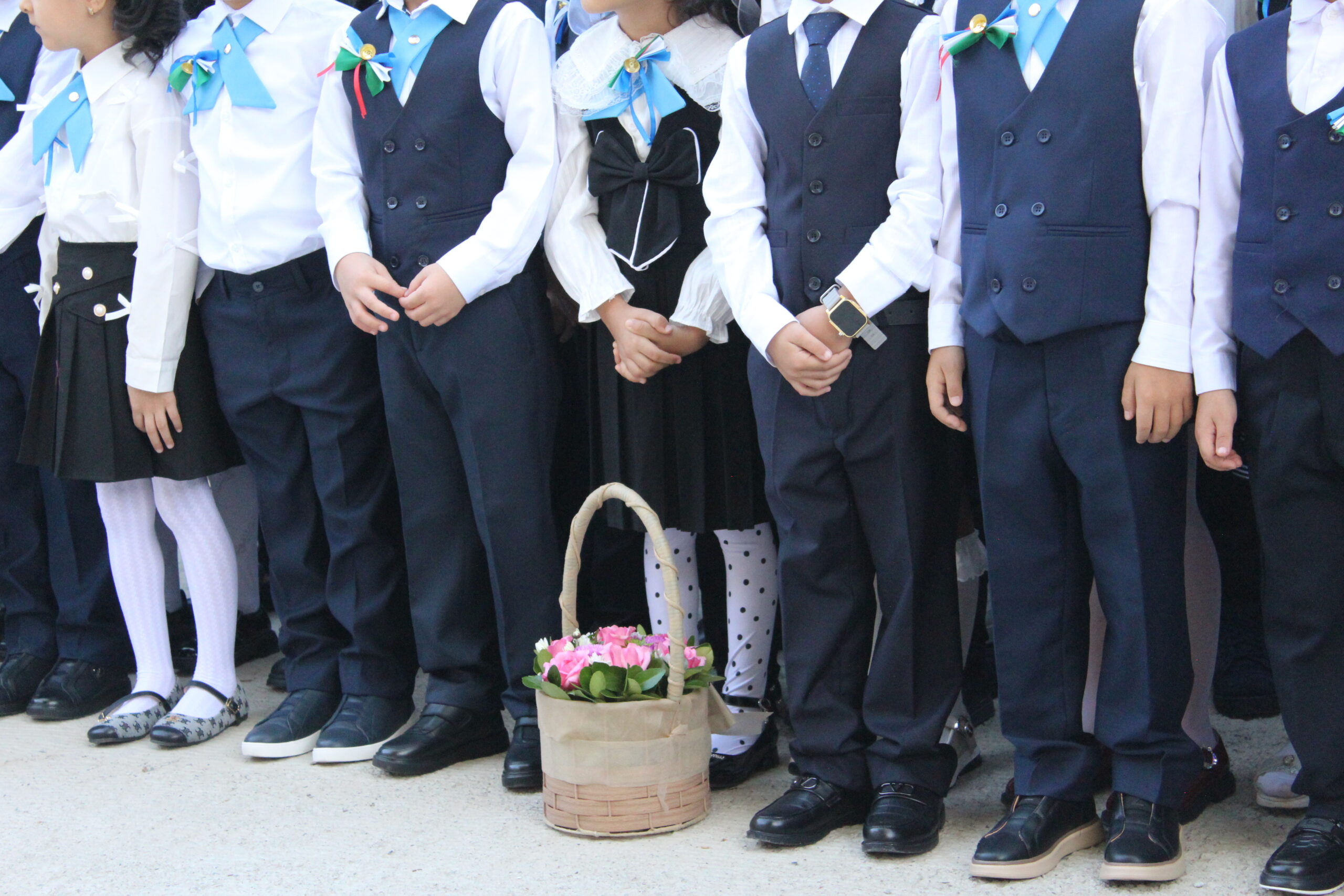 Bugundan maktablarda yangi o‘quv yili boshlandi — fotoreportaj