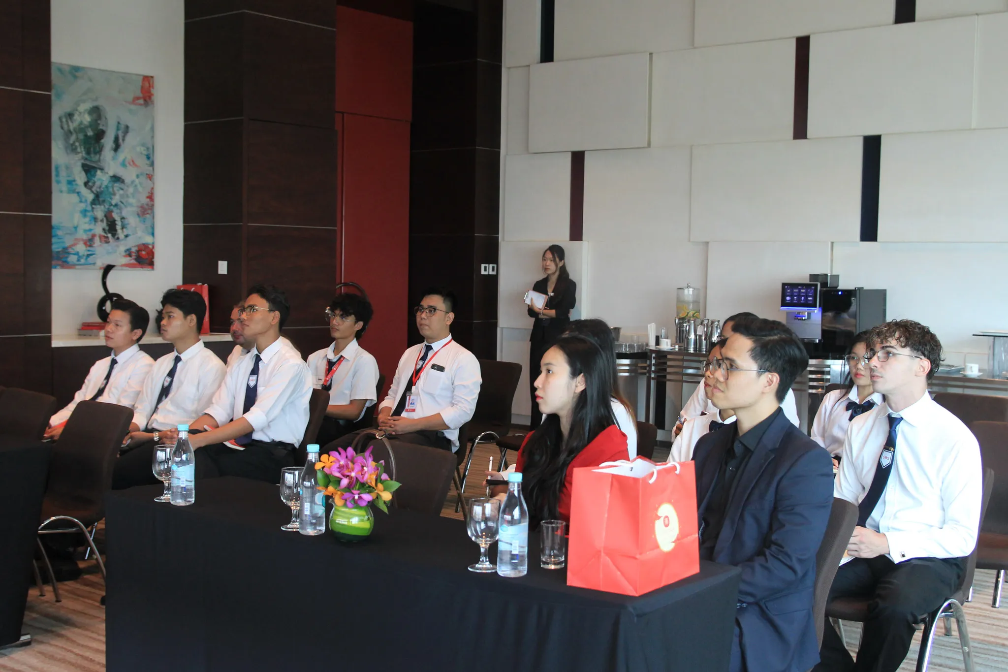 CEDU Academy – Muvaffaqiyatli karyerangiz uchun ta’lim!