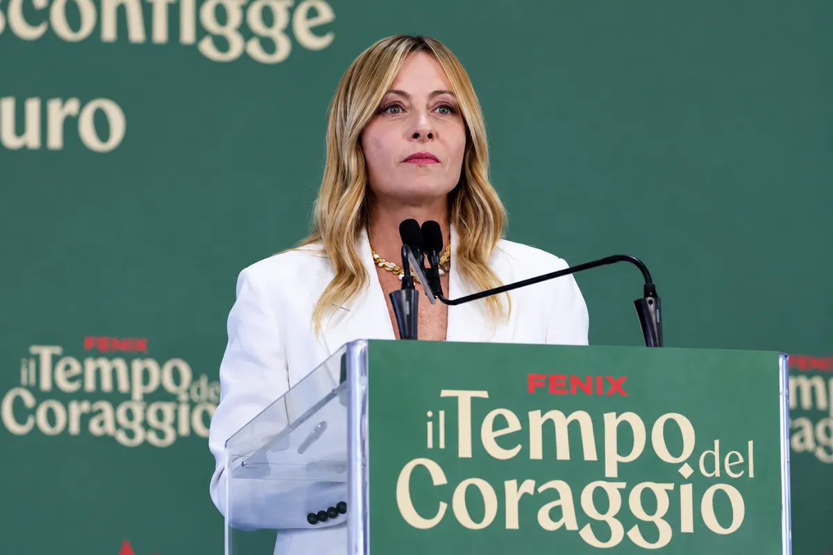 Italiya maktablarda burqa va niqob o‘rashni taqiqlab, xorijlik o‘quvchilar sonini cheklamoqchi