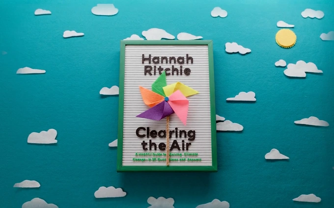 Bill Geyts qishki ta’tilda o‘qish uchun foydali kitoblar ro‘yxatini ta'qdim etdi