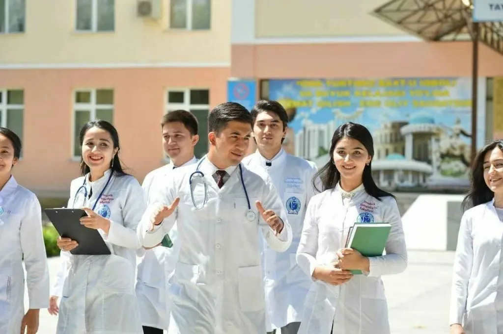 “Bekor qilingan “super-kontrakt”, oshirilgan o‘tish ballari”: Tibbiyot oliygohlariga kirishda yangi talablar joriy etiladi