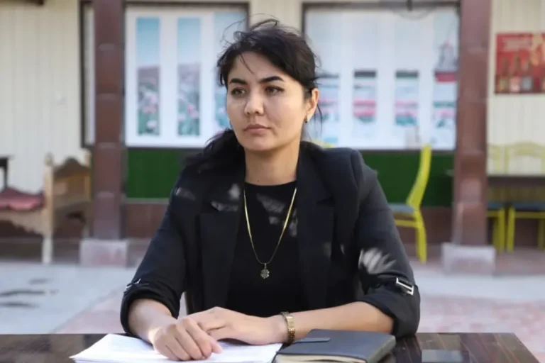 Farg‘onada IIB xodimlari tomonidan tahqirlangan maktab direktori o‘z lavozimini tark etdi