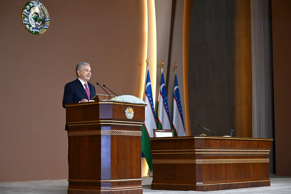 “Bolalarimizni paxta dalasidan maktab partasiga, oʻqituvchilarni ta’lim jarayoniga qaytardik” — Shavkat Mirziyoyev