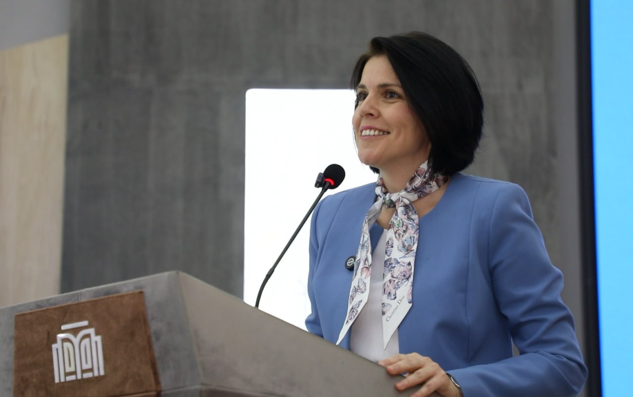 Pedagoglarning raqamli texnologiyalardan foydalanish ko‘nikmalari oshirildi