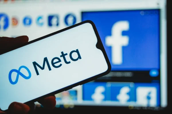 Meta o‘smirlar xavfsizligini ta’minlamagani uchun jarimaga tortildi, YouTube ham tanqidlar ostida