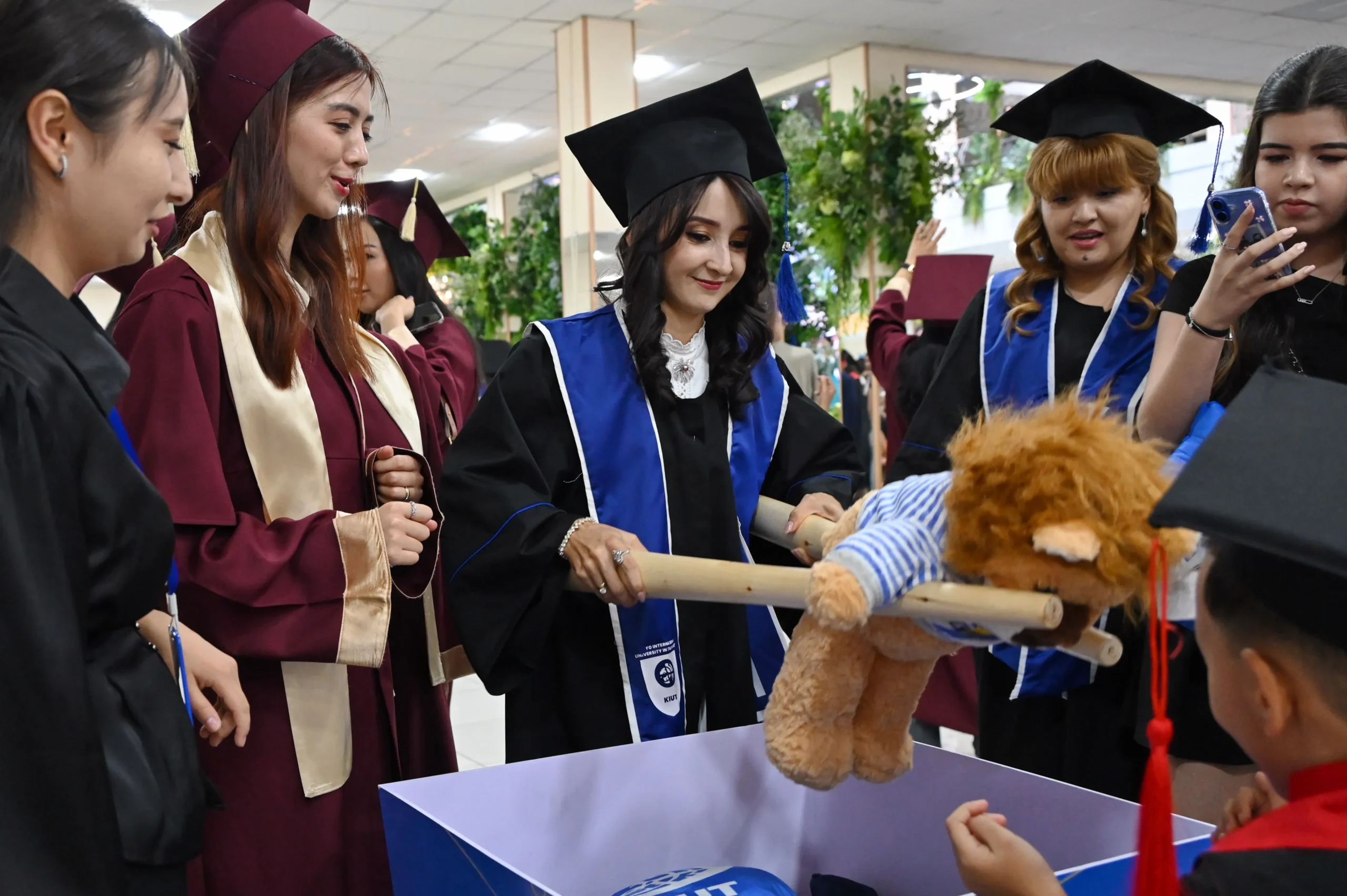 Diplomdan keyin bitiruvchilarni qanday imkoniyatlar kutmoqda?