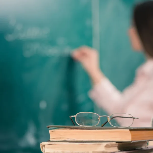 Kasbiy ta’lim va akademik litseylar pedagoglari attestatsiyasi uchun spetsifikatsiyalar e’lon qilindi