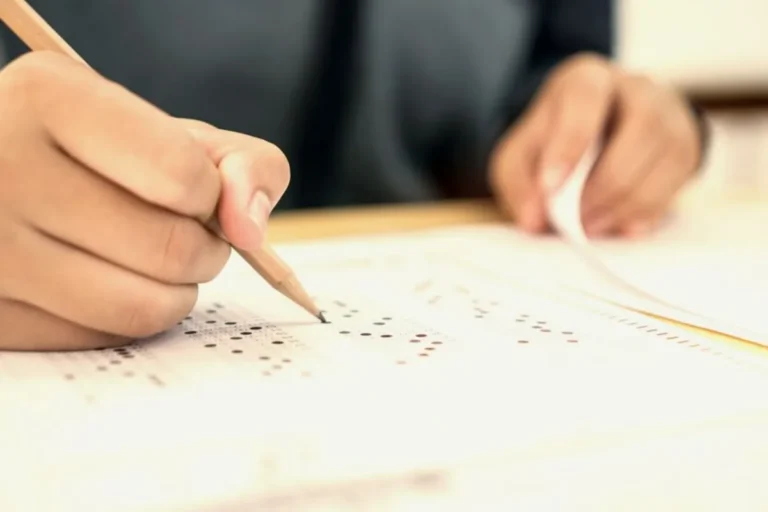 9-sinflar uchun ona tili va adabiyoti hamda davlat tili fanlaridan test variantlari aniqlandi