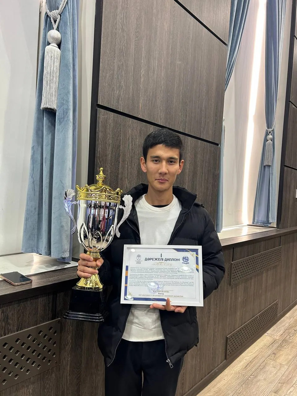 Ўзбекистонлик талабалар фармацевтика бўйича халқаро олимпиадада фахрли 1-ўринни қўлга киритди