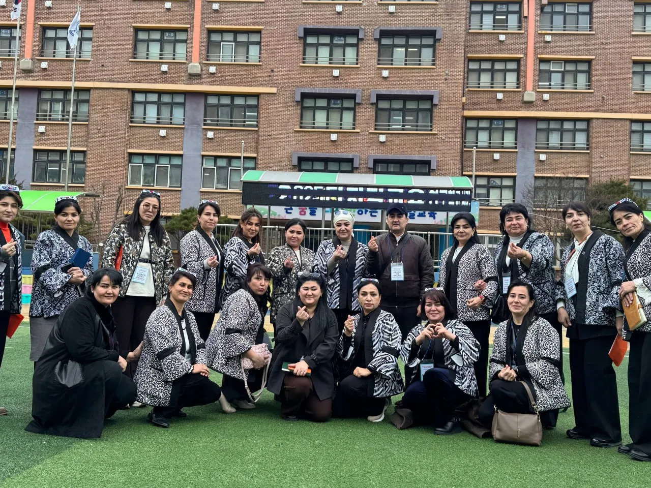 Buxorolik pedagoglar Koreyada ta’lim safarida bo‘lib turishibdi