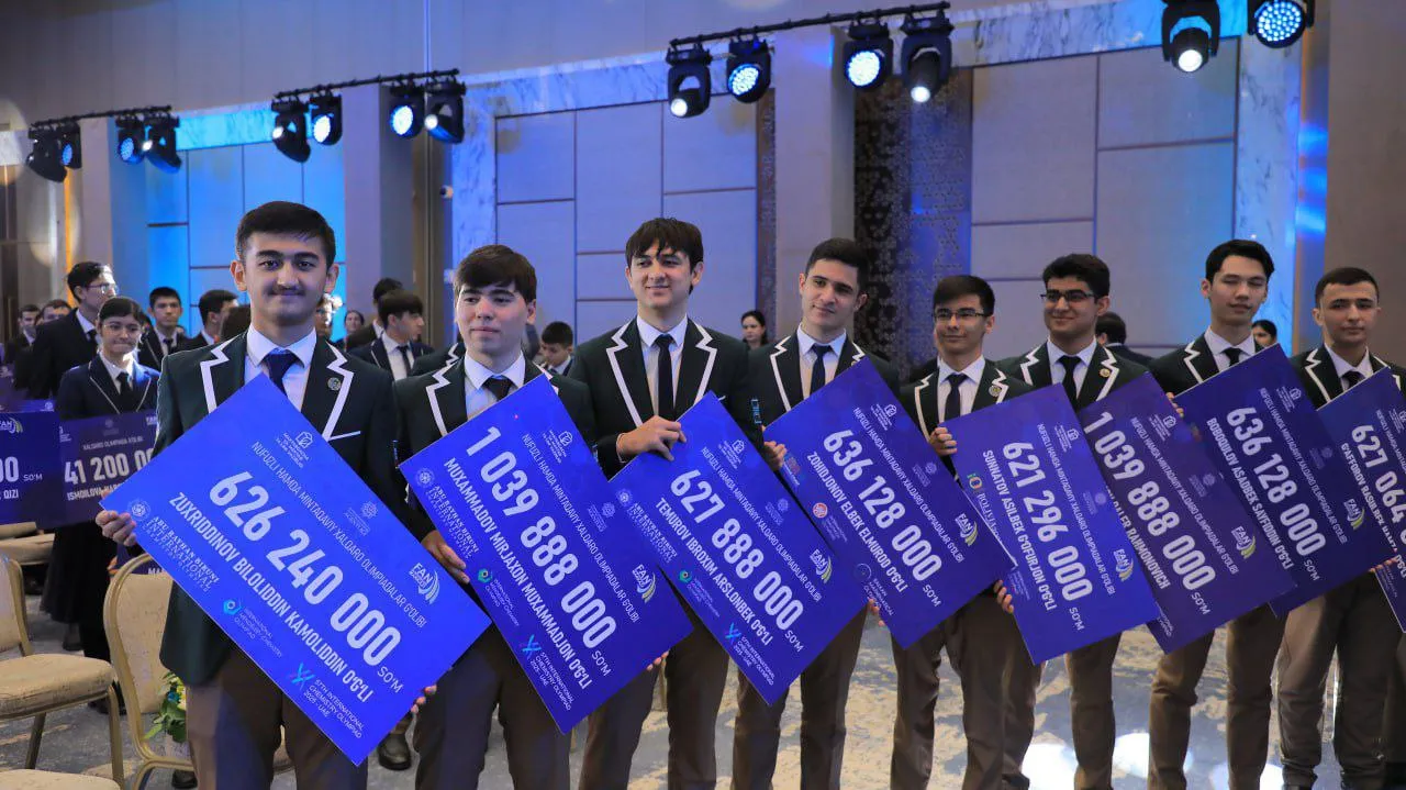 Тошкент вилоятидаги Бухоро мактаби ўқитувчиси ва ўқувчиси 771 миллион сўм билан мукофотланди