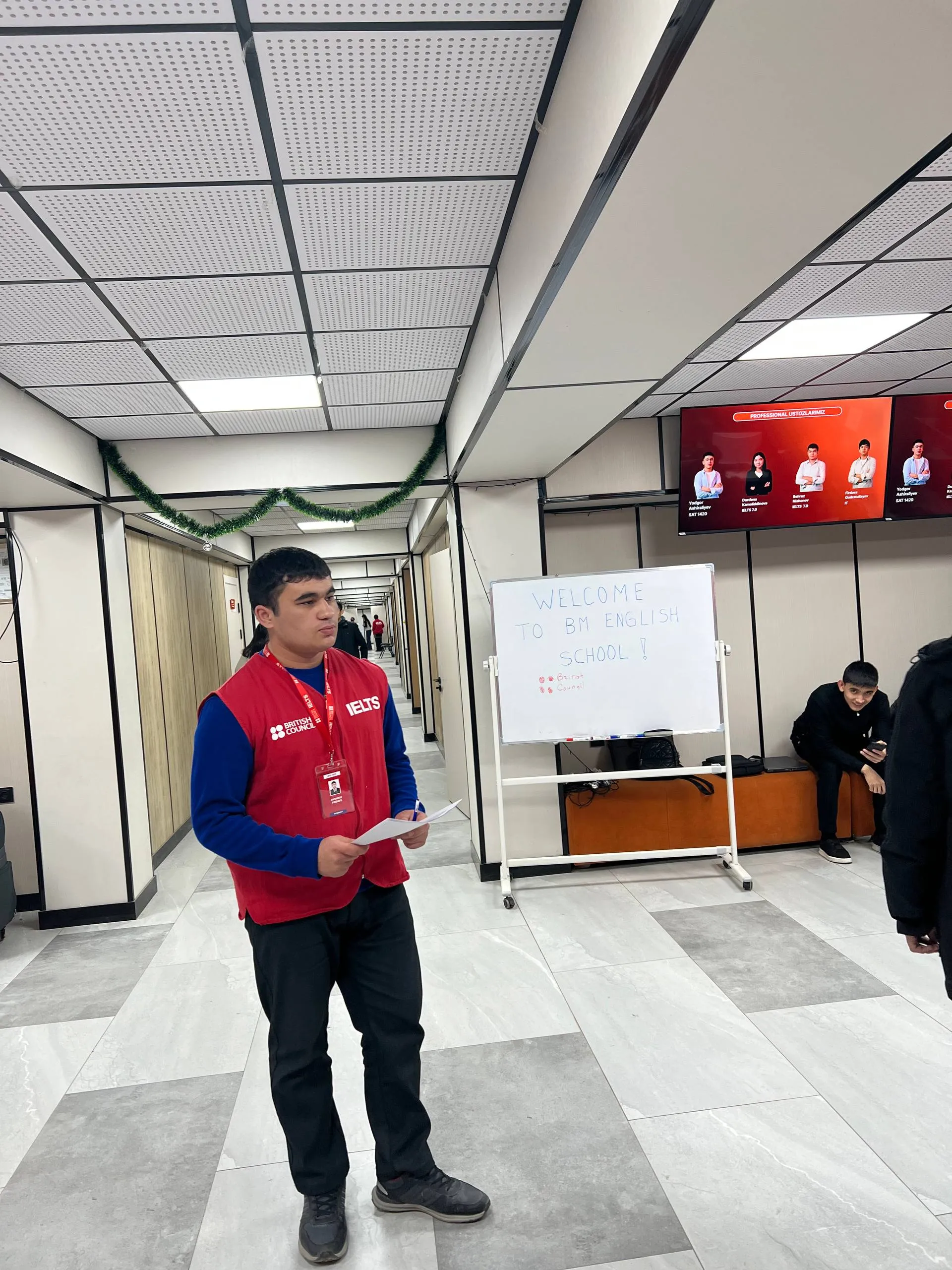 Тошкент вилоятида биринчи марта расмий IELTS имтиҳони Олмалиқдаги «Бухоро мактаби»да ўтказилди