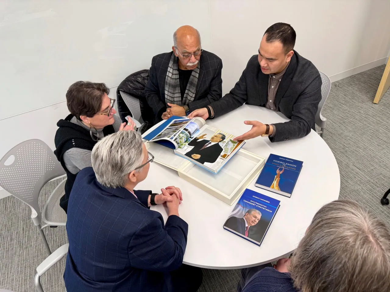 Yangi O‘zbekiston kitoblar jamlanmasi MIT markaziy kutubxonasidan joy oldi