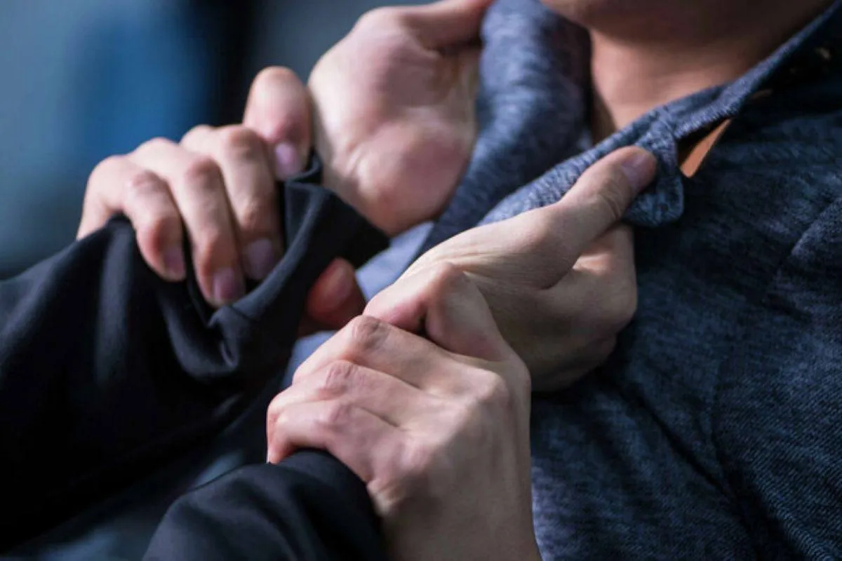 Samarqandda direktor o‘rinbosari o‘quvchiga nisbatan zo‘ravonlik qilgani aytilmoqda