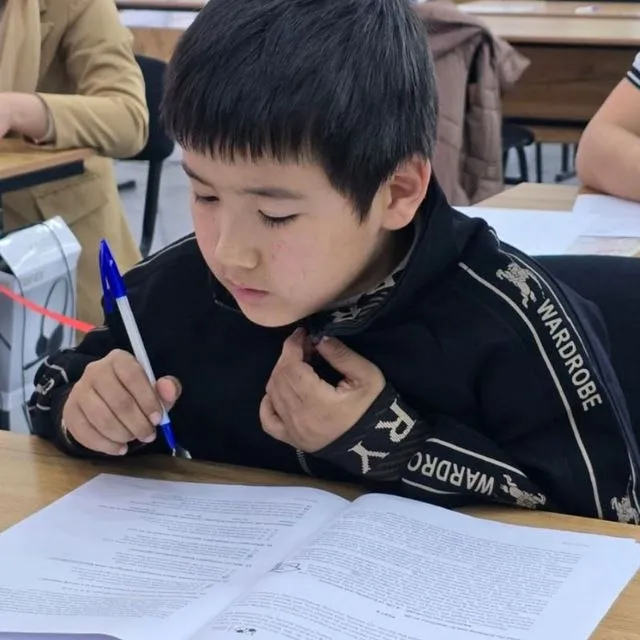 Farg‘onada 2-sinf o‘quvchisi B2 darajadagi sertifikatni qo‘lga kiritdi