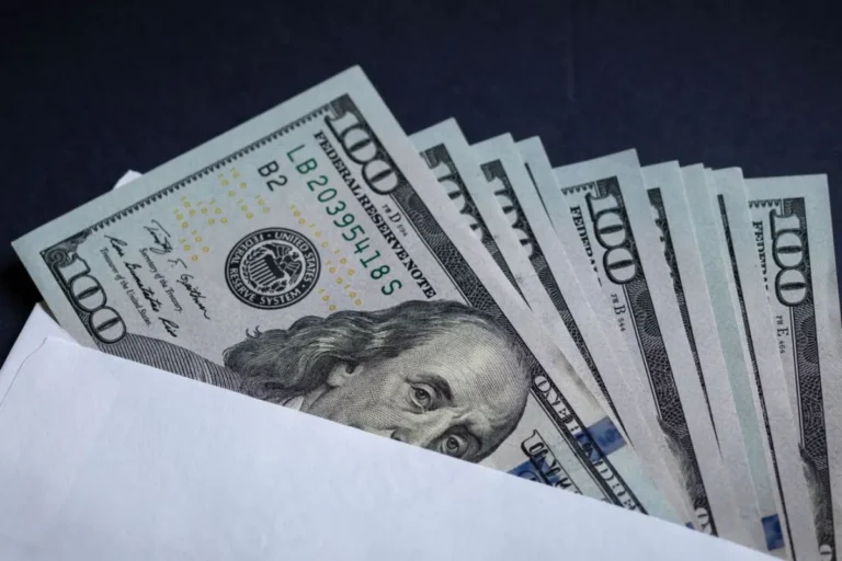 Farg‘onada bog‘cha direktori yordamchi tarbiyachidan 100 AQSH dollari miqdorida pora olayotgan vaqtida qo‘lga olindi