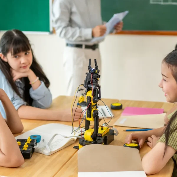 Maktab o‘quvchilari o‘rtasida robototexnika va sunʼiy intellekt olimpiadasini o‘tkazish rejalashtirilmoqda. Olimpiada tartibi qanday?