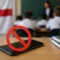 Angliyadagi maktablarda smartfonlar taqiqlandi: ota-onalar va pedagoglar qarorni qo‘llab-quvvatlamoqda