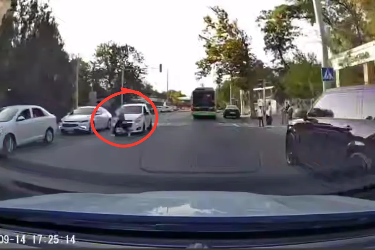 Toshkentda maktab o‘quvchisini avtomobil urib yubordi (video)
