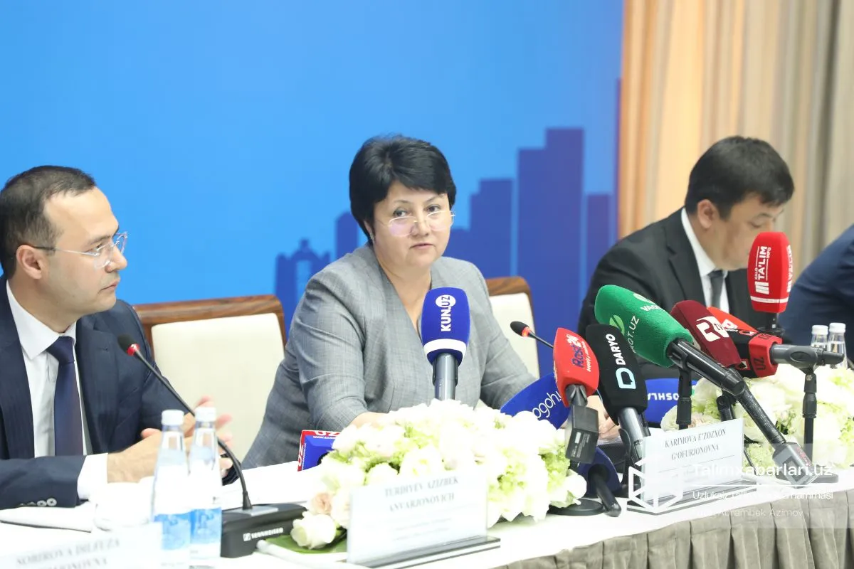 O‘z ustida ishlayotgan o‘qituvchi bugun oshirilgan maoshni olyapti — Eʼzoza Karimova