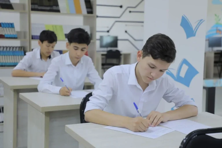 Oʻquvchilar fan boʻyicha yakuniy imtihonni topshirishdan ozod etiladigan sertifikatlar roʻyxati tasdiqlandi