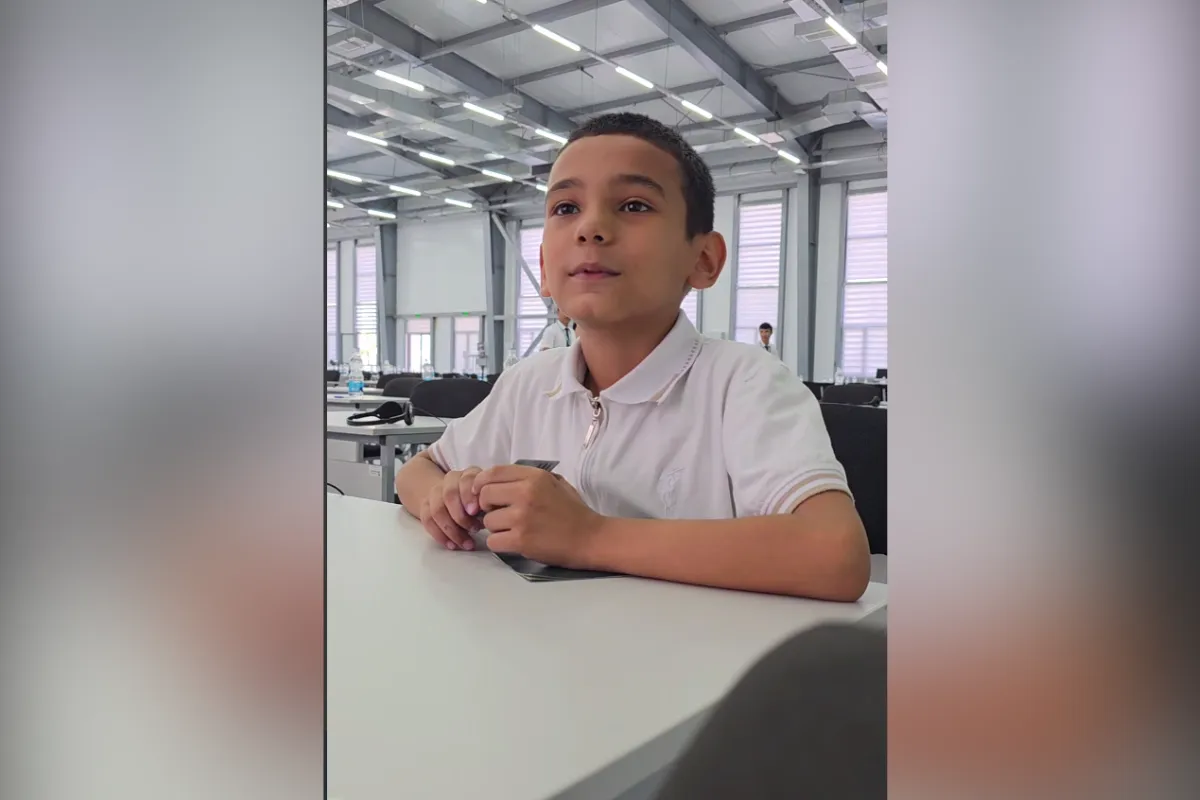 “8 yoshdaman, 4 yoshimdan ingliz tilini oʻrganaman” — agentlik tarixida CEFR imtihoniga kirgan eng yosh oʻquvchi