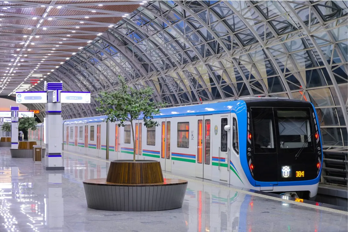 Yangi o‘quv yili: bugun 5 soat ichida 300 mingga yaqin yo‘lovchi metrodan foydalandi