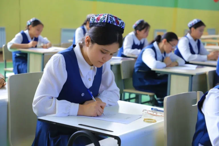 Bugundan ixtisoslashtirilgan maktablarda o‘qishni ko‘chirish uchun arizalar qabuli boshlandi